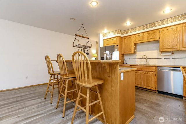 8303 170th Street E, Puyallup, WA 98375