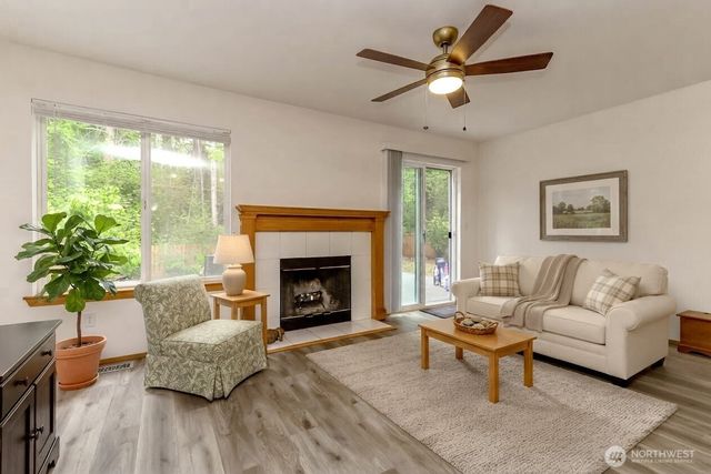 8303 170th Street E, Puyallup, WA 98375