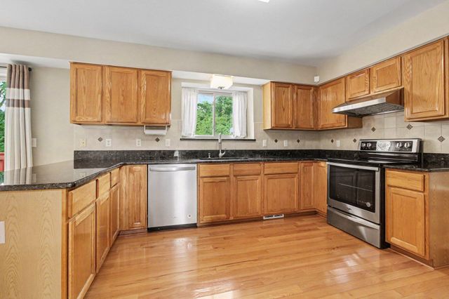 3152 Honeysuckle Drive, Ann Arbor, MI 48103