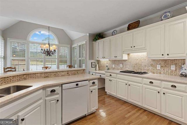 5619 Forkwood Drive NW, Acworth, GA 30101