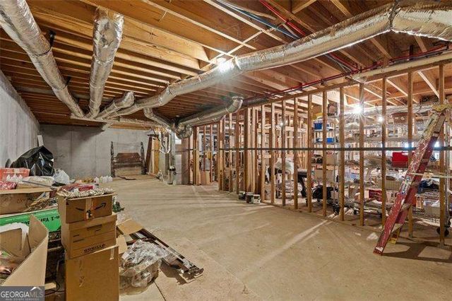 5619 Forkwood Drive NW, Acworth, GA 30101