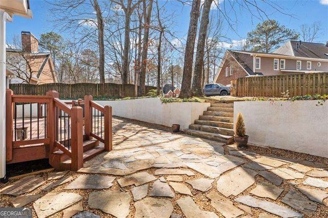 5619 Forkwood Drive NW, Acworth, GA 30101