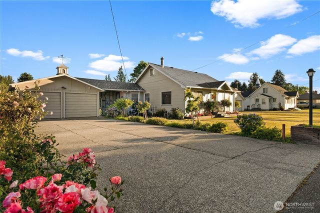 5528 23rd Street E, Fife, WA 98424