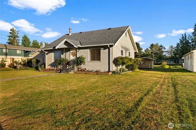 5528 23rd Street E, Fife, WA 98424