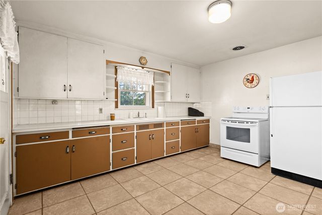 5528 23rd Street E, Fife, WA 98424