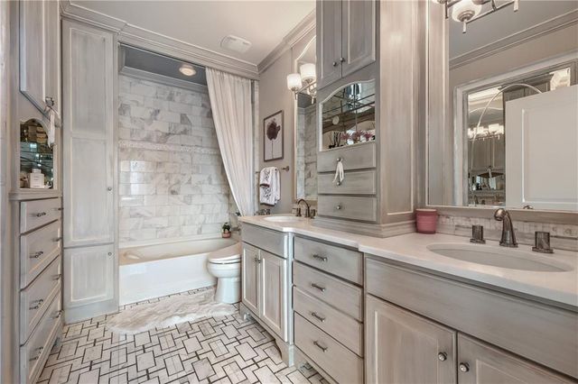 950 W Peachtree Street NW 2003, Atlanta, GA 30309