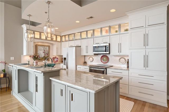 950 W Peachtree Street NW 2003, Atlanta, GA 30309