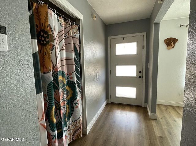 1856 MIKE HILL Drive, El Paso, TX 79936