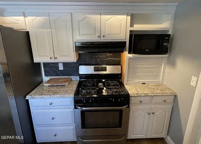 1856 MIKE HILL Drive, El Paso, TX 79936