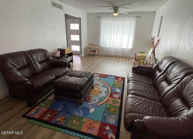 1856 MIKE HILL Drive, El Paso, TX 79936