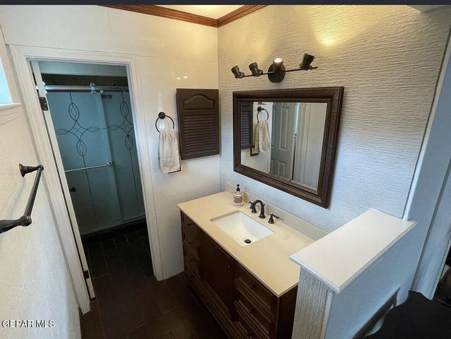 1856 MIKE HILL Drive, El Paso, TX 79936