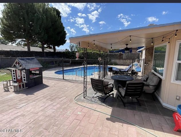 1856 MIKE HILL Drive, El Paso, TX 79936