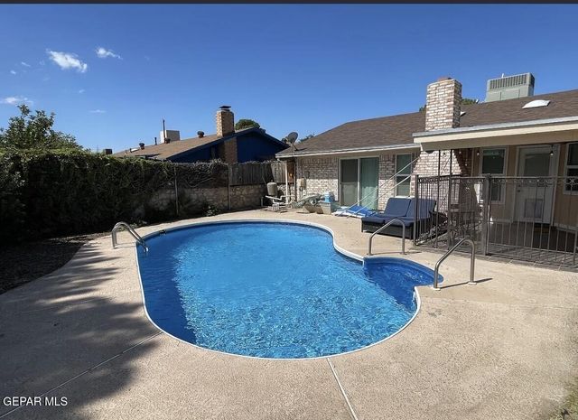 1856 MIKE HILL Drive, El Paso, TX 79936