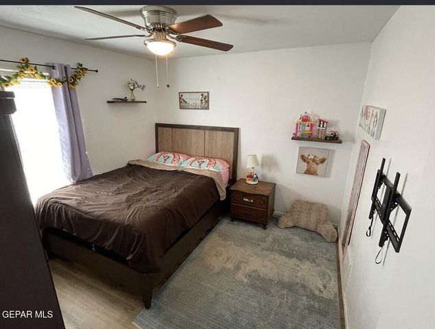 1856 MIKE HILL Drive, El Paso, TX 79936