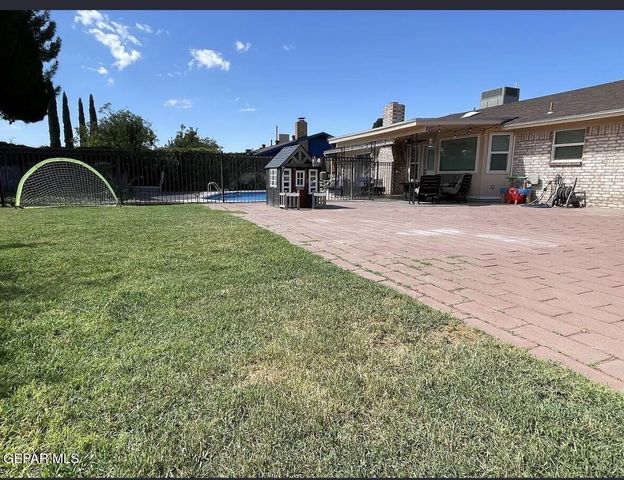1856 MIKE HILL Drive, El Paso, TX 79936