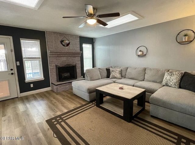 1856 MIKE HILL Drive, El Paso, TX 79936