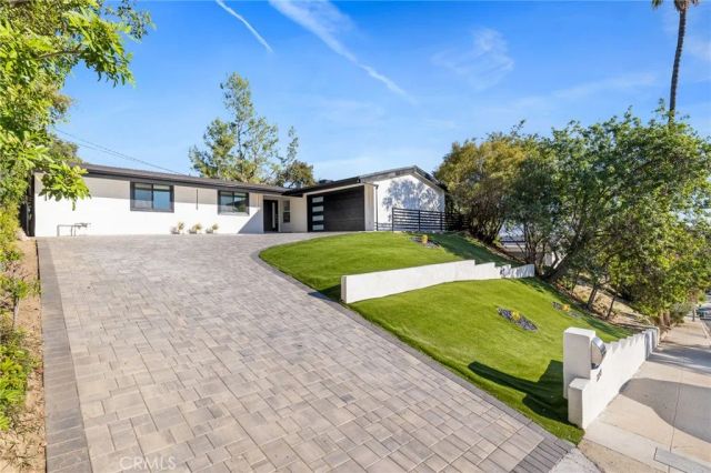 20509 Califa, Woodland Hills, CA 91367