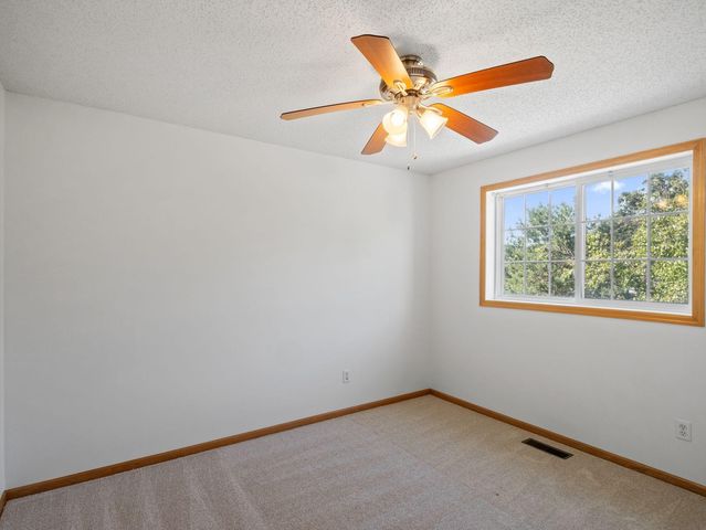 4980 Garland Court N G, Plymouth, MN 55446