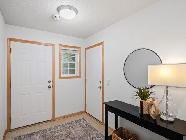 4980 Garland Court N G, Plymouth, MN 55446