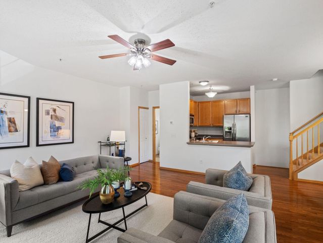 4980 Garland Court N G, Plymouth, MN 55446