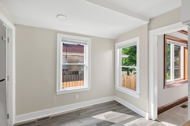 2346 Ferrant Place, Minneapolis, MN 55411
