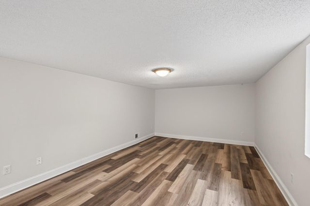 2346 Ferrant Place, Minneapolis, MN 55411