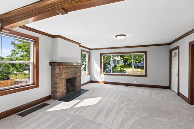 2346 Ferrant Place, Minneapolis, MN 55411