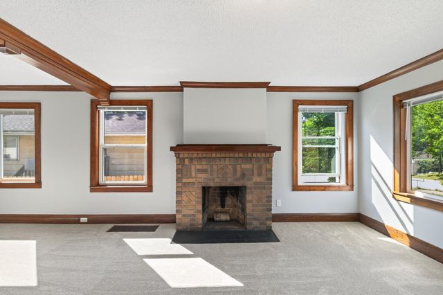 2346 Ferrant Place, Minneapolis, MN 55411