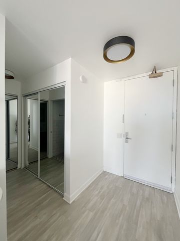 4343 N Clarendon Avenue 2418, Chicago, IL 60613