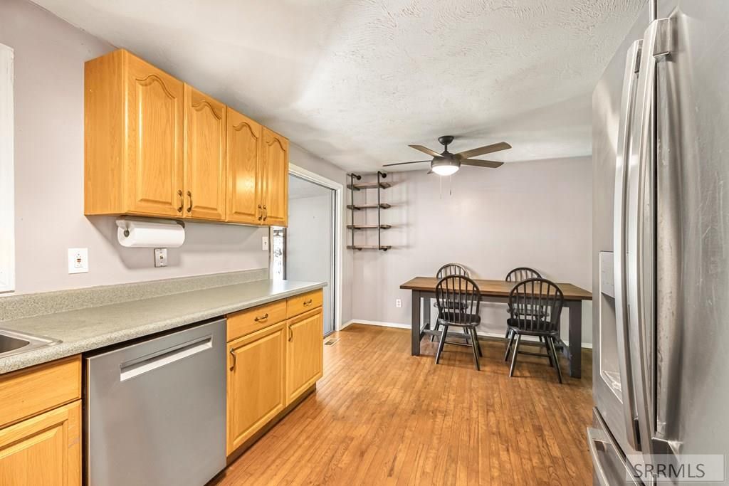 Image 11 of property listing at 867 Coachman Drive, Idaho Falls, ID 83402