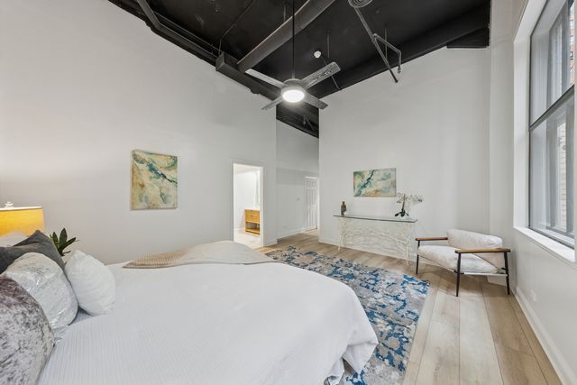 120 S State Street 4, Chicago, IL 60603