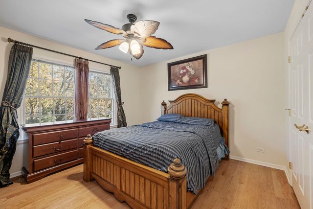 725 Heath Court, Westmont, IL 60559