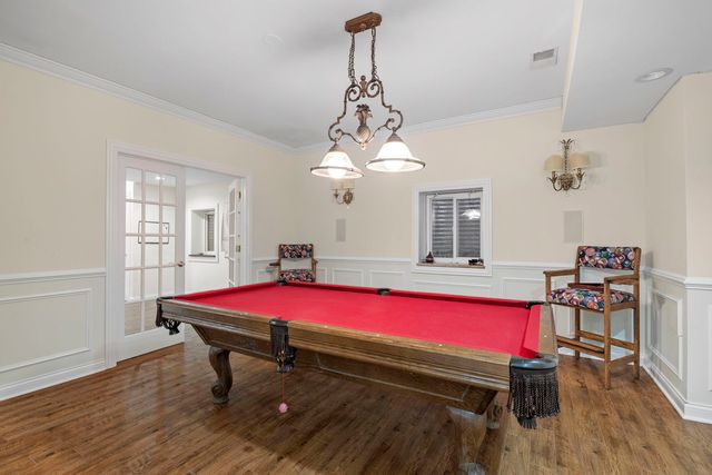 725 Heath Court, Westmont, IL 60559