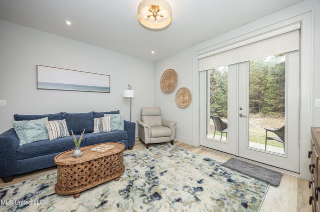 2501 Bienville Boulevard, 413, Ocean Springs, MS 39564