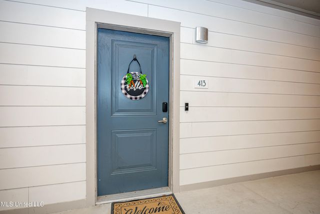 2501 Bienville Boulevard, 413, Ocean Springs, MS 39564