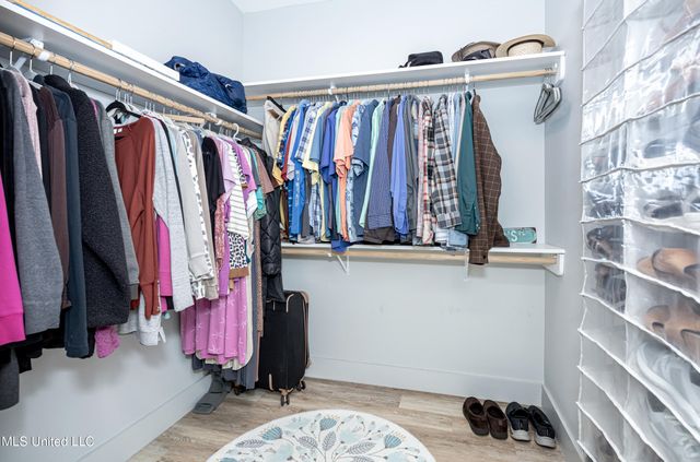 2501 Bienville Boulevard, 413, Ocean Springs, MS 39564