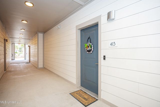2501 Bienville Boulevard, 413, Ocean Springs, MS 39564