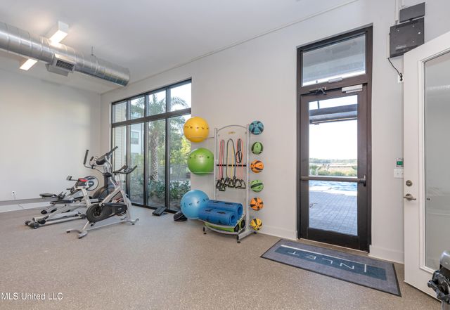 2501 Bienville Boulevard, 413, Ocean Springs, MS 39564