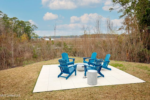 2501 Bienville Boulevard, 413, Ocean Springs, MS 39564