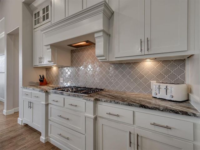 4205 Bridge Wood Lane, Oklahoma City, OK 73179