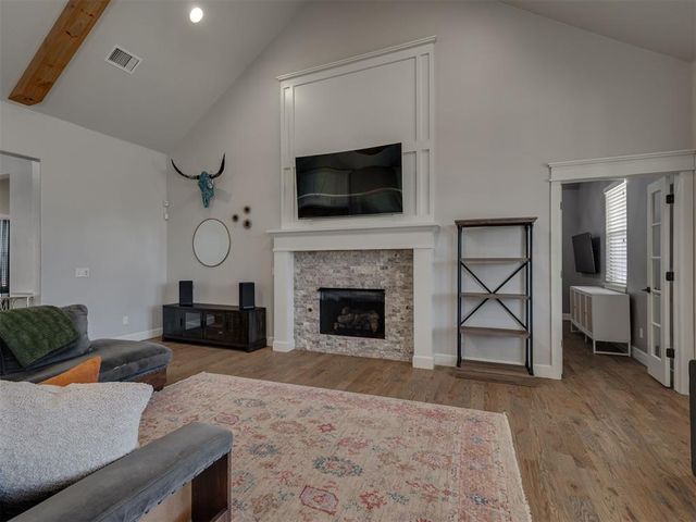 4205 Bridge Wood Lane, Oklahoma City, OK 73179