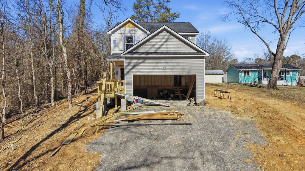 225 Sweetland Drive, Chattanooga, TN 37415