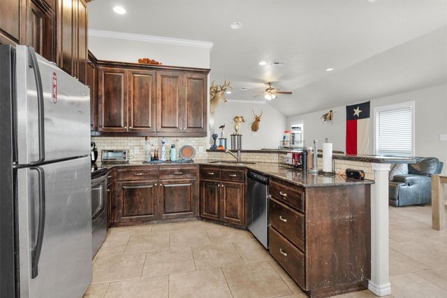 3520 Davidson Drive, College Station, TX 77845