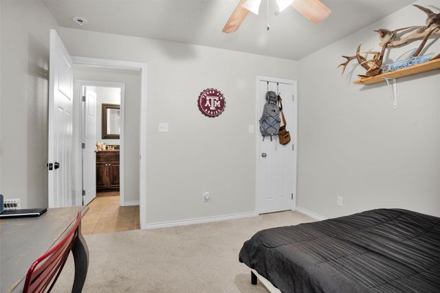 3520 Davidson Drive, College Station, TX 77845