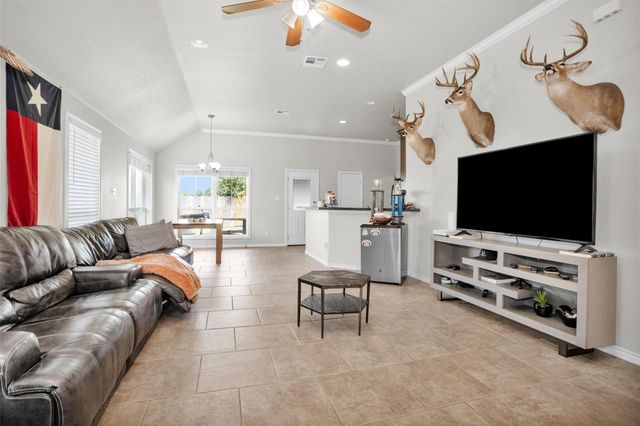 3520 Davidson Drive, College Station, TX 77845
