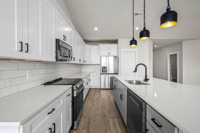 10104 Whitehorn Ln, Bell Buckle, TN 37020