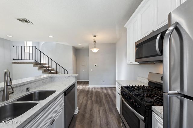 152 Maegan Place 9, Thousand Oaks, CA 91362