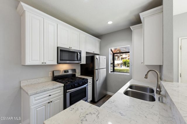 152 Maegan Place 9, Thousand Oaks, CA 91362