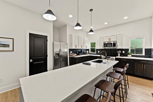652 Wayne Street, Cincinnati, OH 45206