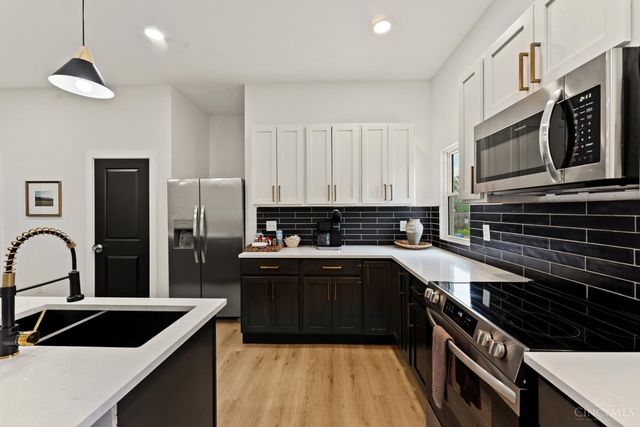652 Wayne Street, Cincinnati, OH 45206